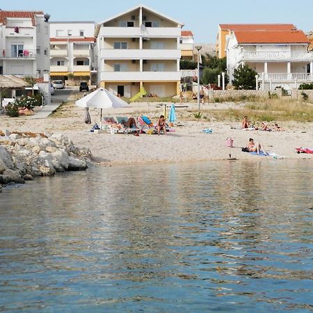 Apartments Nebeska Новаля Екстериор снимка