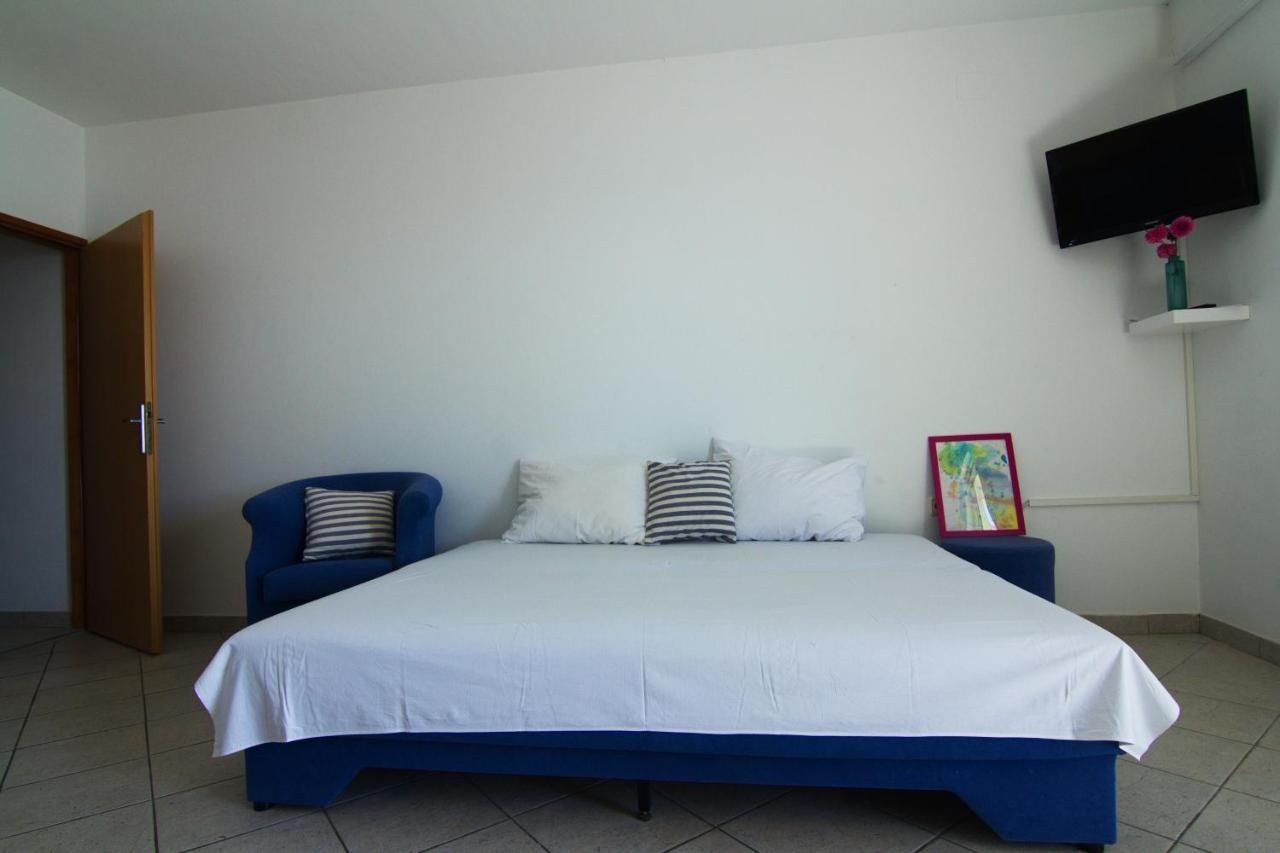 Apartments Nebeska Новаля Екстериор снимка