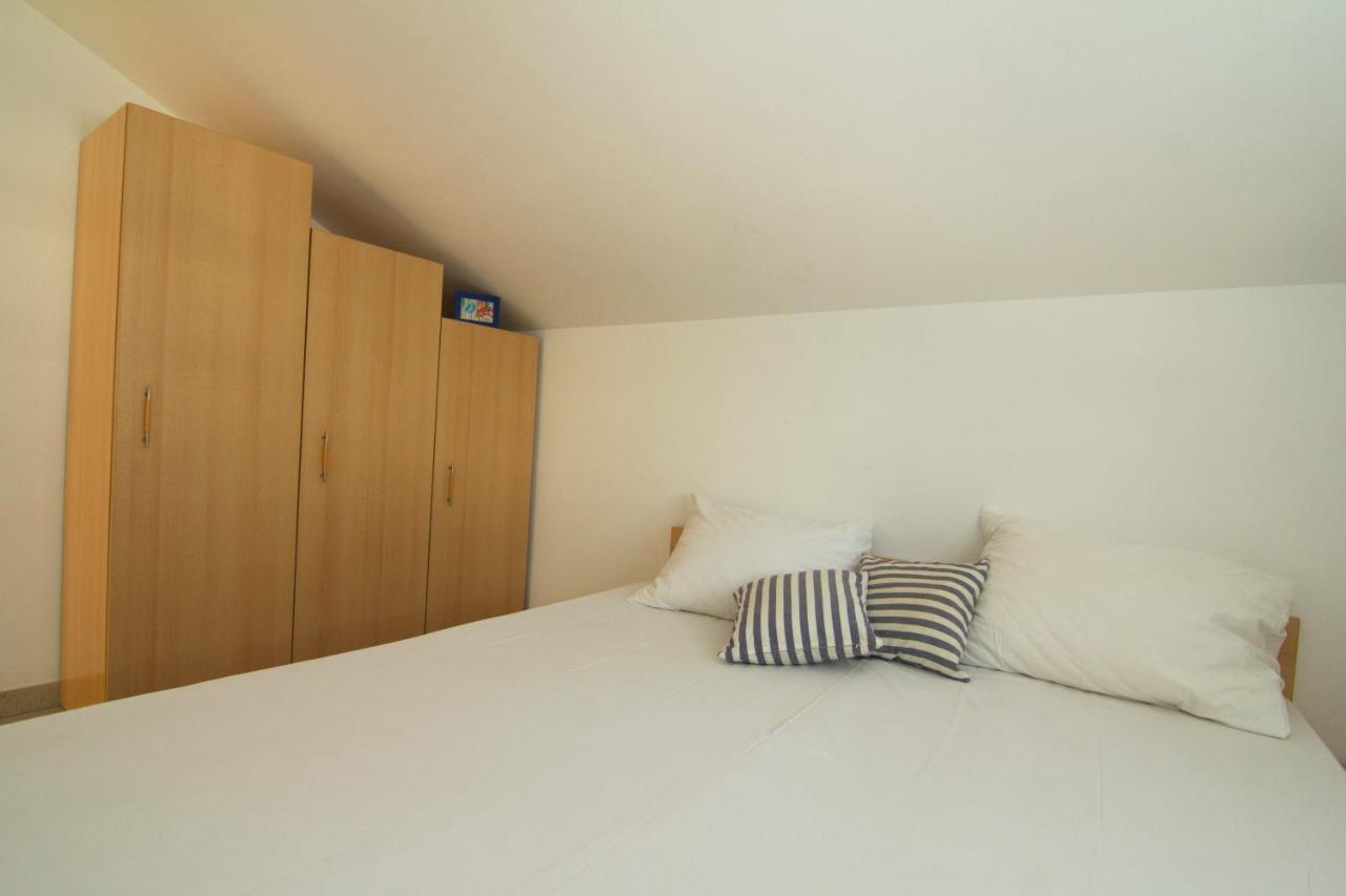 Apartments Nebeska Новаля Екстериор снимка