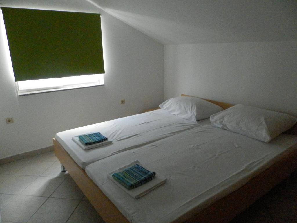 Apartments Nebeska Новаля Екстериор снимка